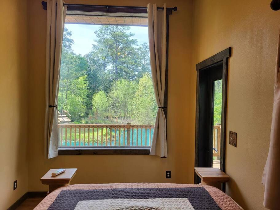Waterfront Houston Hide Out In A Magical Forest Waller Exterior photo